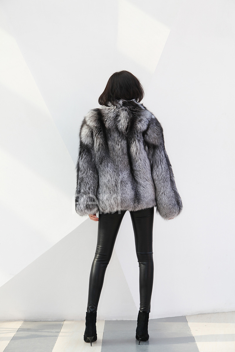 Cropped Silver Fox Fur Jacket 273 Details 4