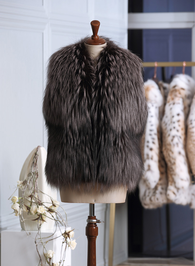 Silver Fox Fur Vest 915 Details 1
