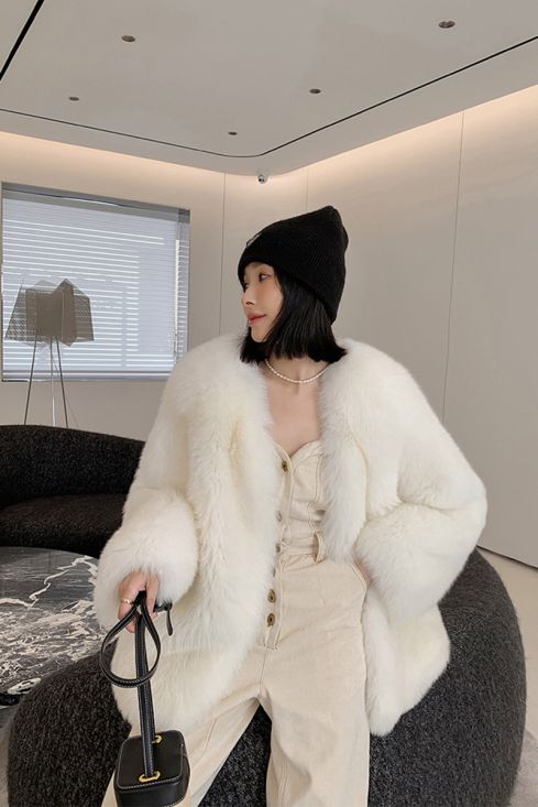fox_fur_coat_0270b.jpg