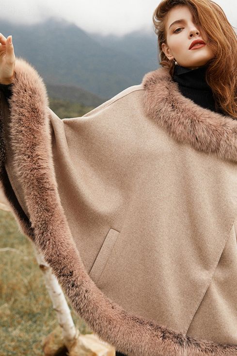 Fox fur trimmed cape deals