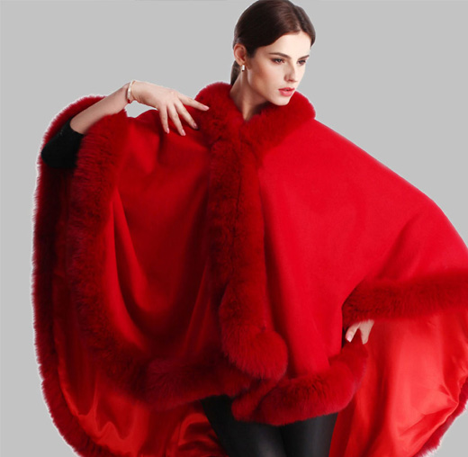 Cashmere cape with real Fox fur trim