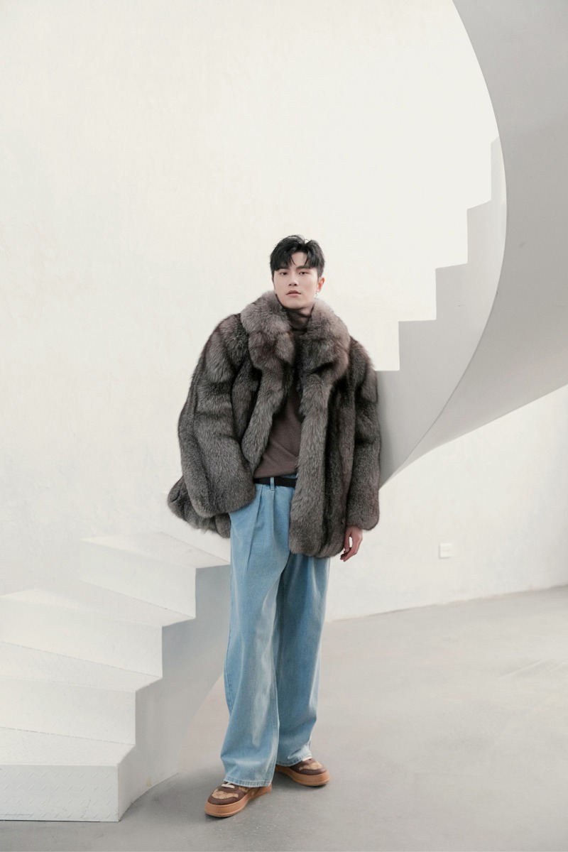 Men's Silver-Blue Fox Fur Coat 243-1