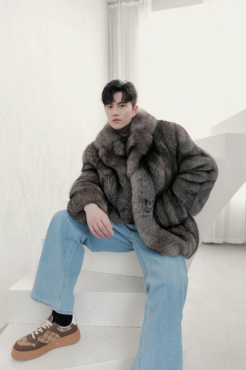 Men's Silver-Blue Fox Fur Coat 243-2
