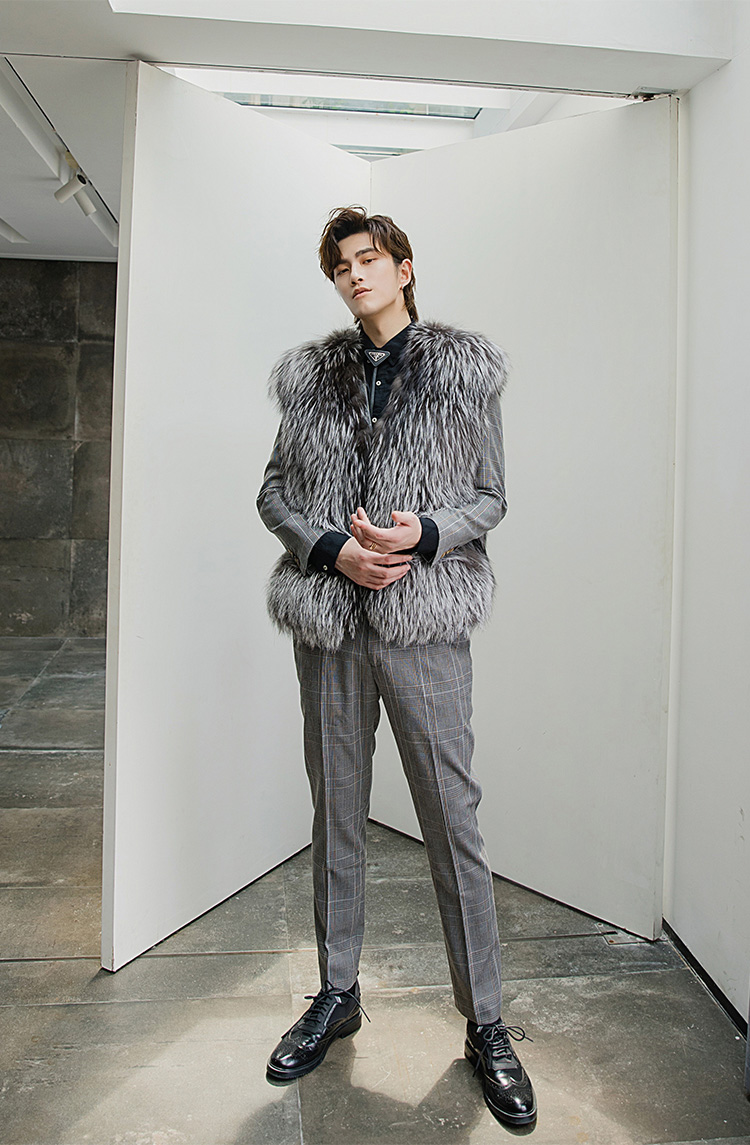 Men's Silver Fox Vest 0246-6