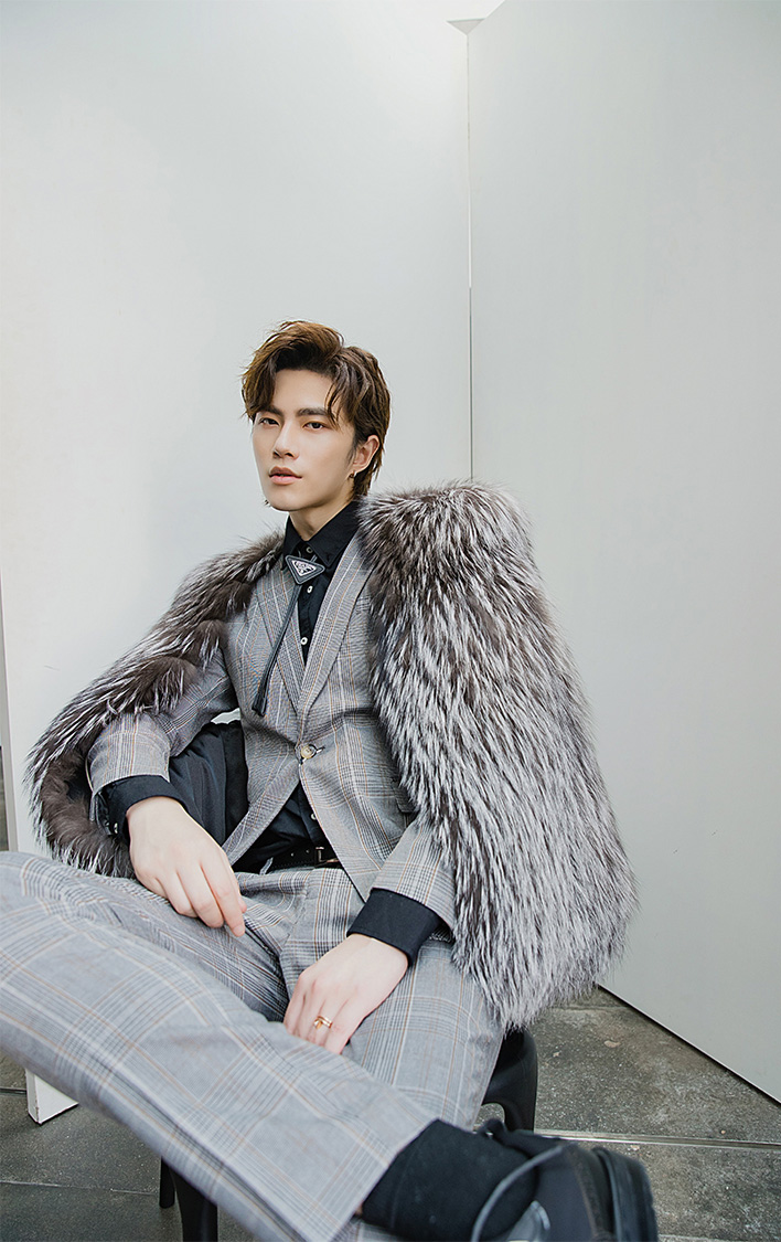 Men's Silver Fox Vest 0246-8