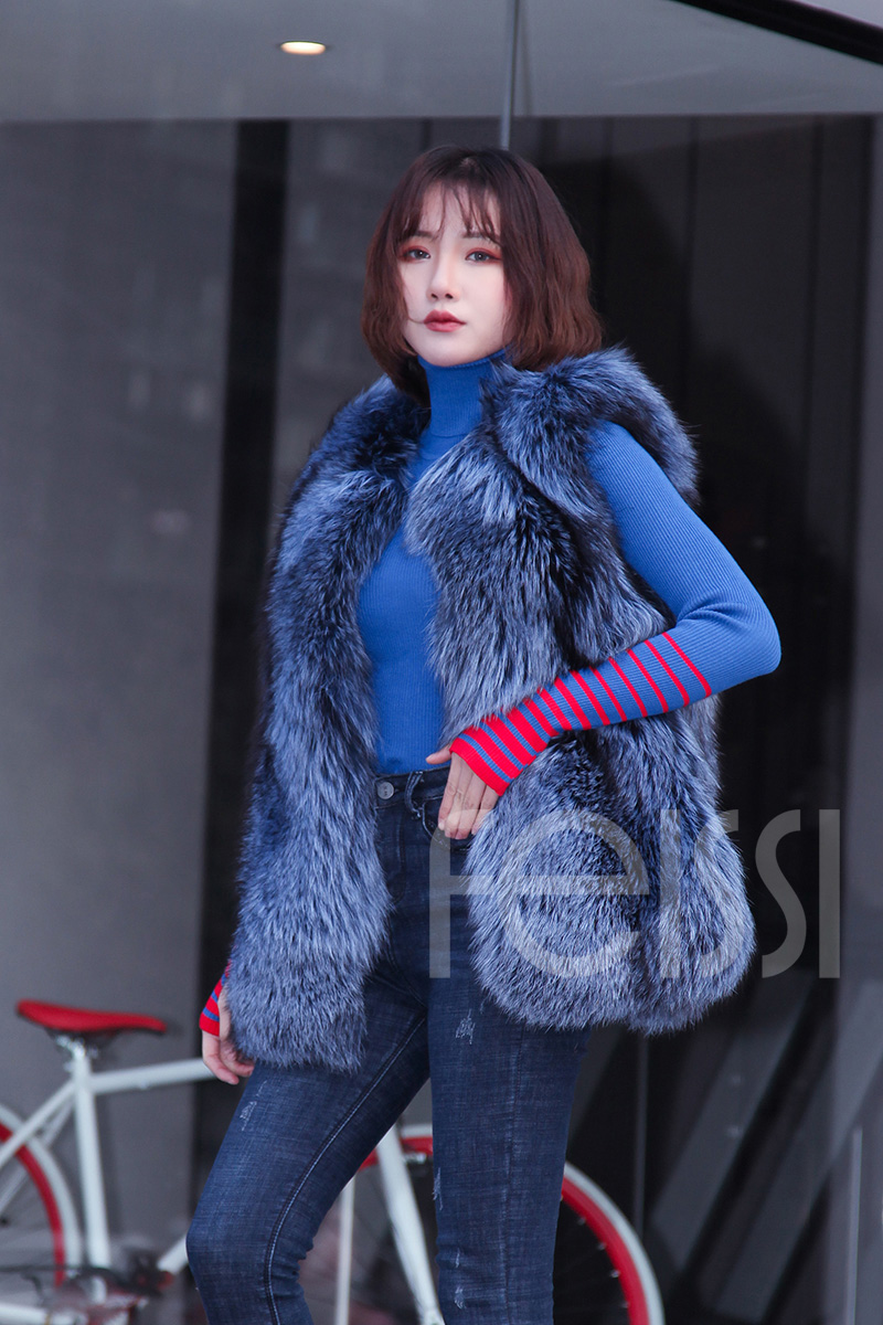 Silver Fox Fur Vest 996 Details 4